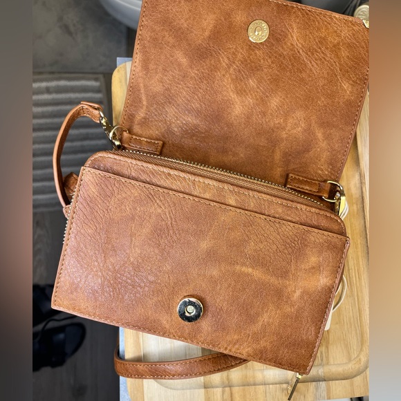 Shoulder Length Purse - Picture 4 of 4